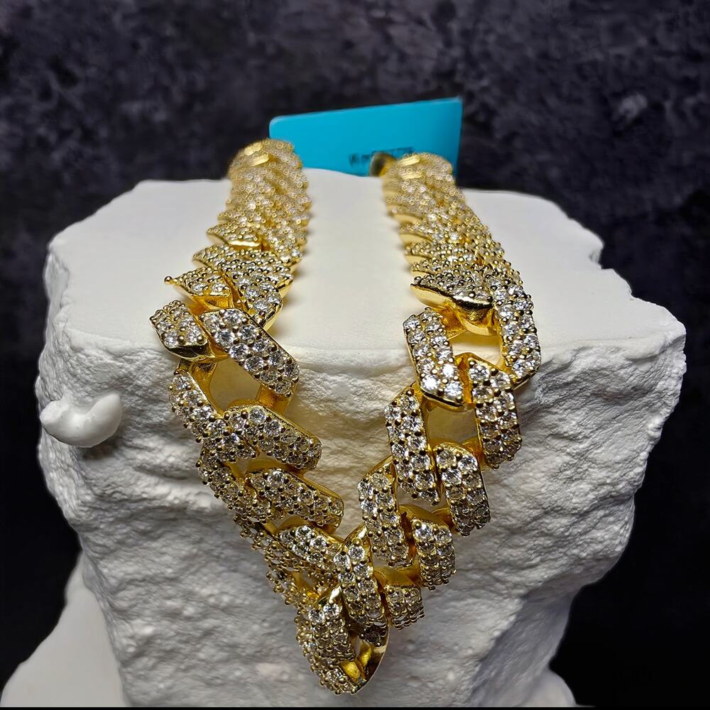 8mm Moissanite Monaco Cuban Bracelet in Gold Over Silver (4.93 CTW, 8", 23.09g)